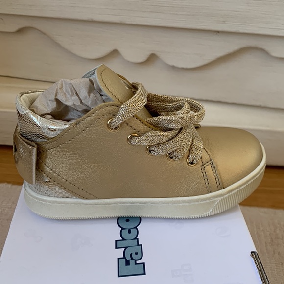 Falcotto by Naturino Girls Gold Leather Trainers size 24 euro Us 8 NWT - Picture 6 of 12